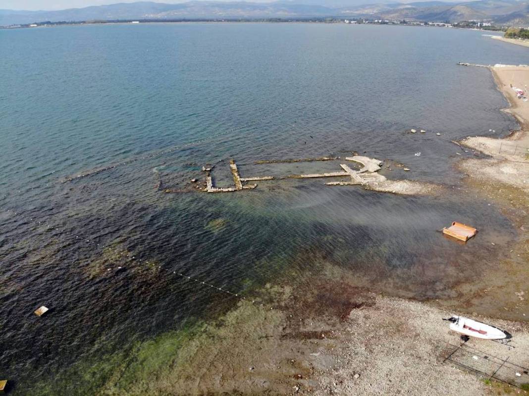 Kuraklık, iki bin yıllık tarihi eseri ortaya çıkardı 1